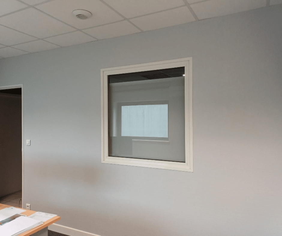 photo d'une mise en peintre d'un bureau à Montaigu